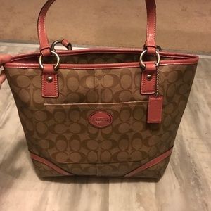 🌸COACH 🌸 Authentic City Tote